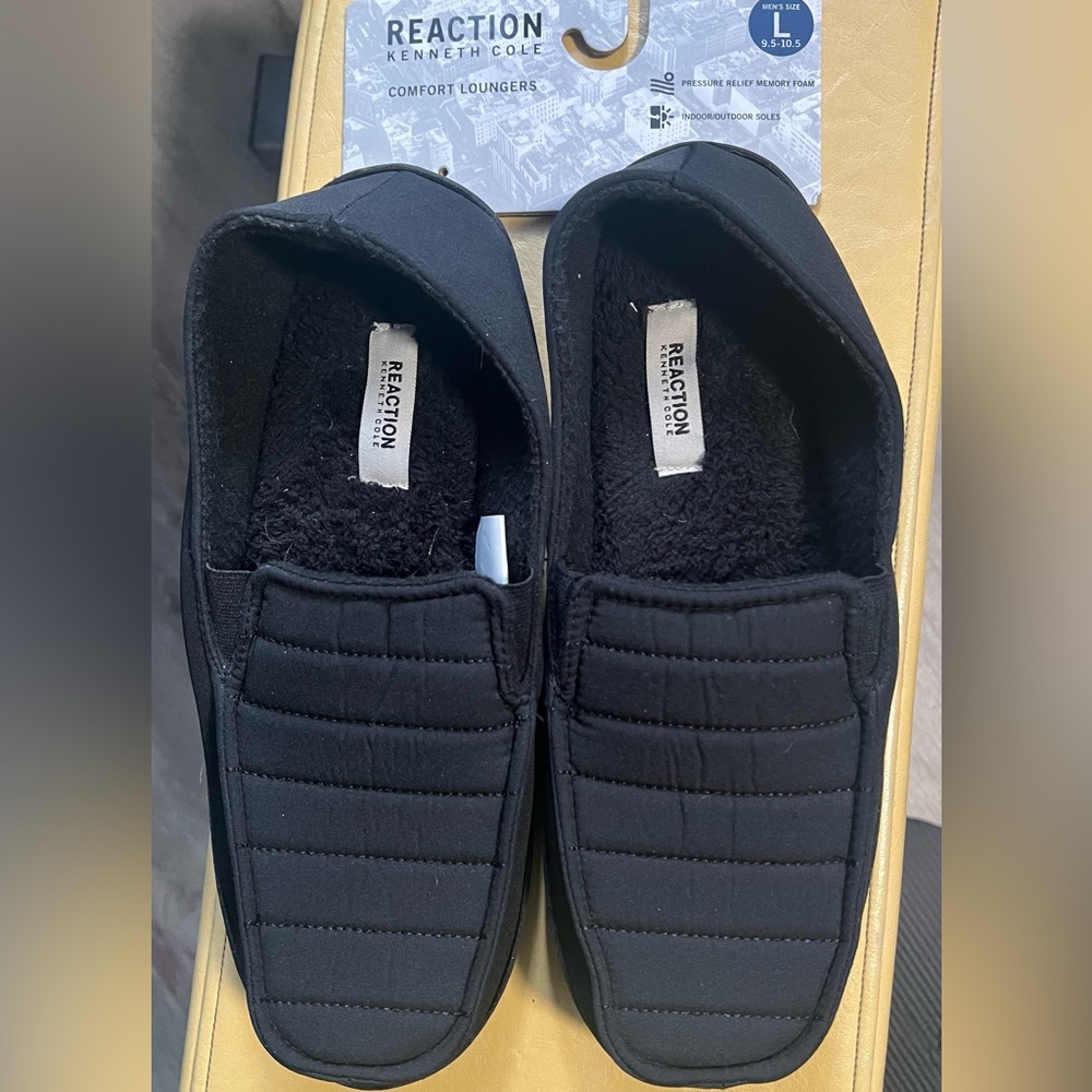 Kenneth Cole  Reaction Comfort Loungers